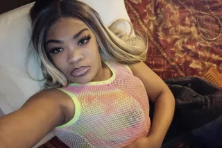 Busty Pink Pussy - 25 - Image 4