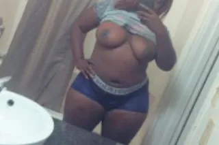 2 SEXY CHOCOLATE AVAILABLE 🍫 -... - Image 1